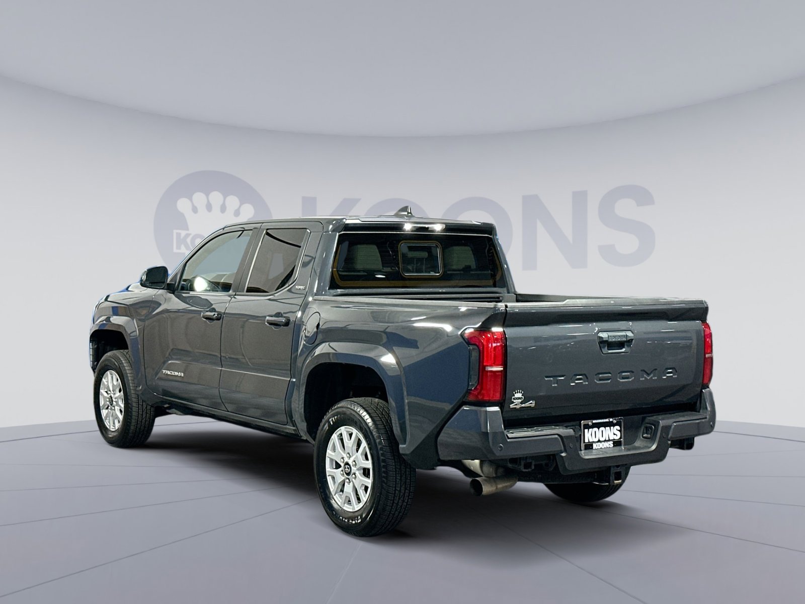 Used 2024 Toyota Tacoma SR5 image 4