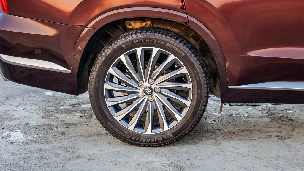 Used 2023 Hyundai Palisade Calligraphy image 12