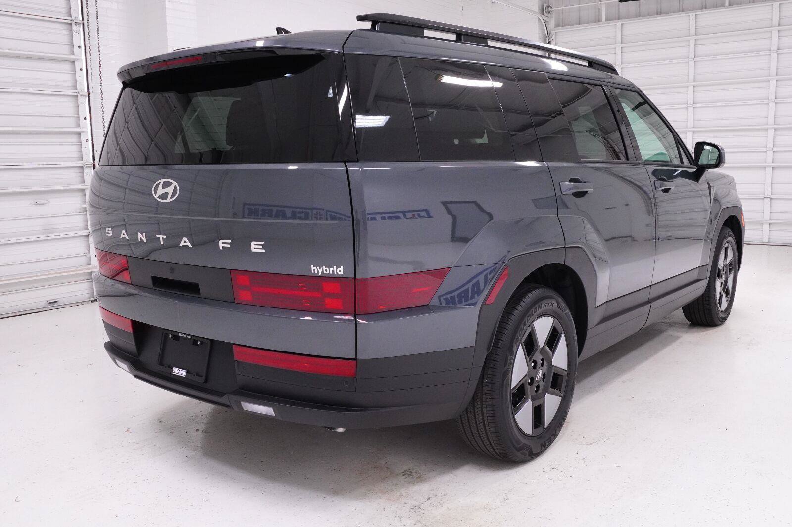 Used 2026 Hyundai Santa Fe SEL FWD image 28