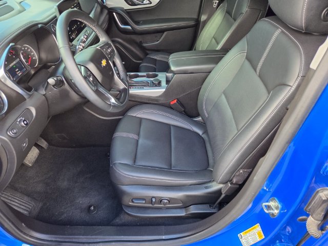 Certified 2025 Chevrolet Blazer LT w/ Sound & Technology Package FWD image 10