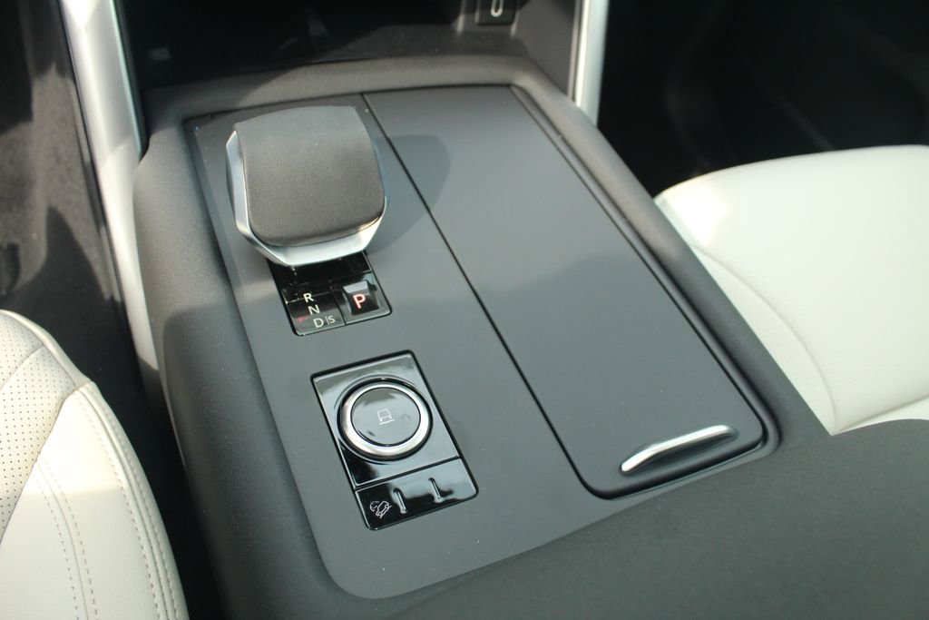 New 2026 Land Rover Discovery Dynamic SE AWD/4WD image 15