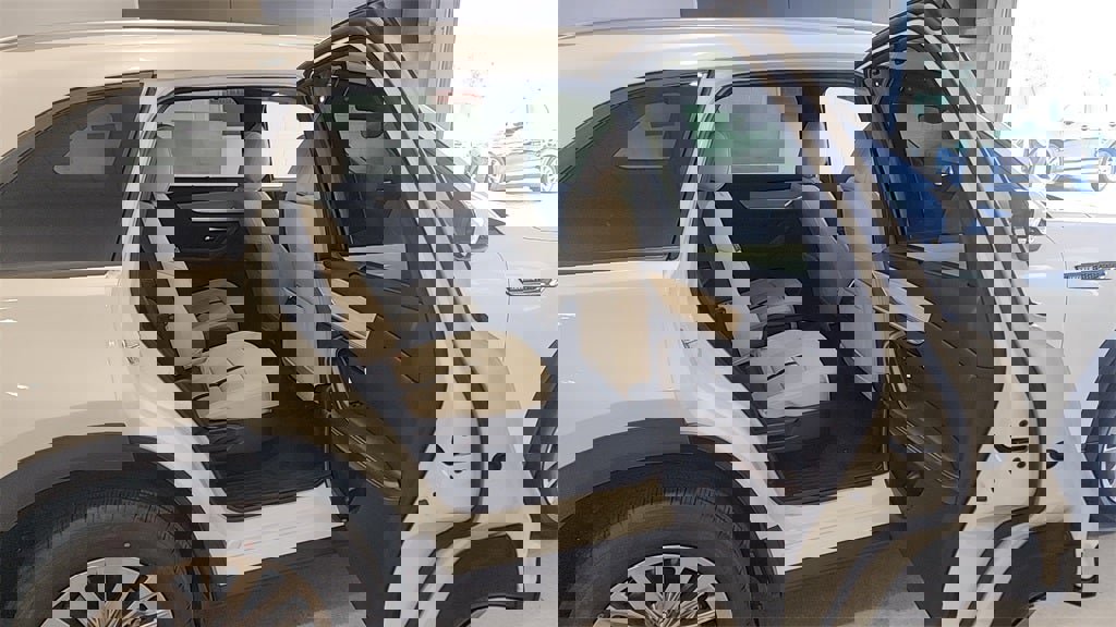 New 2025 MAZDA CX-90 3.3 Turbo w/ Preferred Package image 17