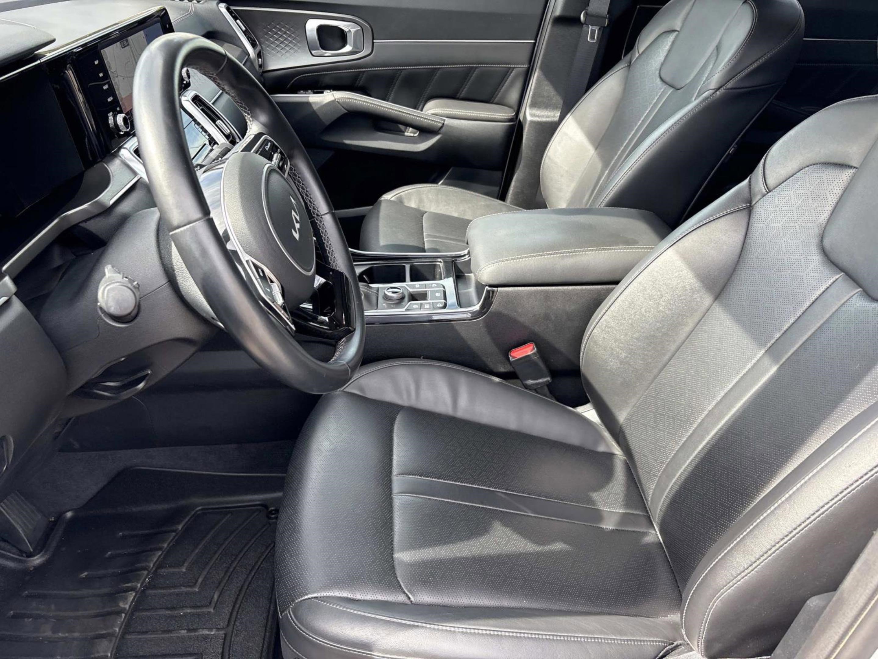 Used 2023 Kia Sorento SX image 26