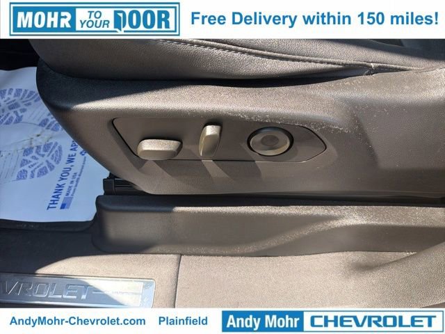 Used 2023 Chevrolet Suburban LT w/ LT Signature Plus Package image 12