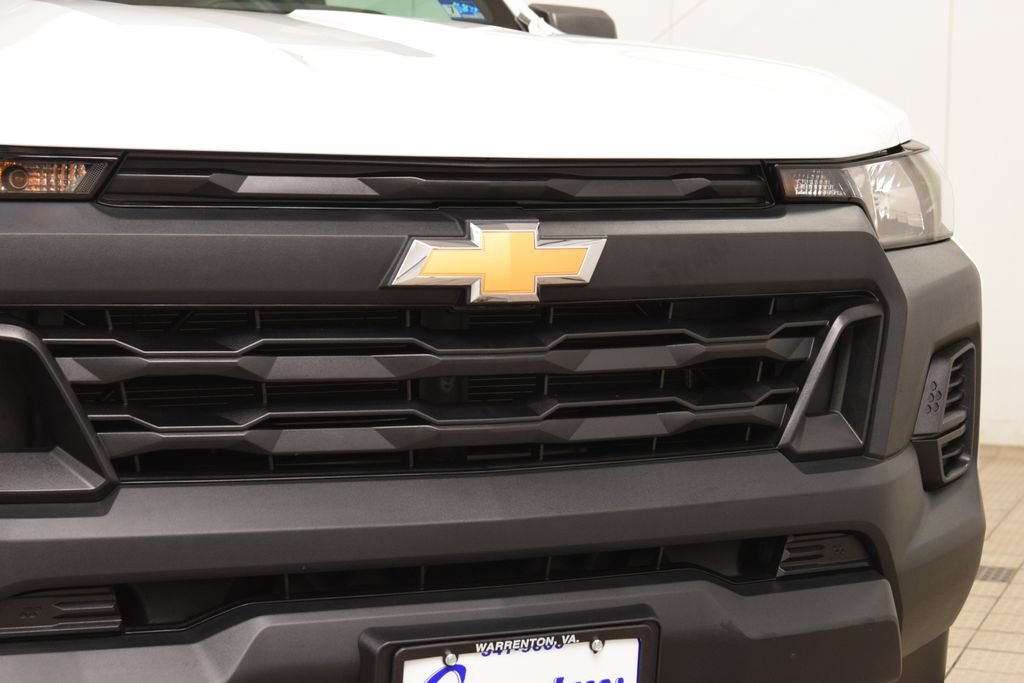 Used 2026 Chevrolet Colorado W/T AWD/4WD image 11