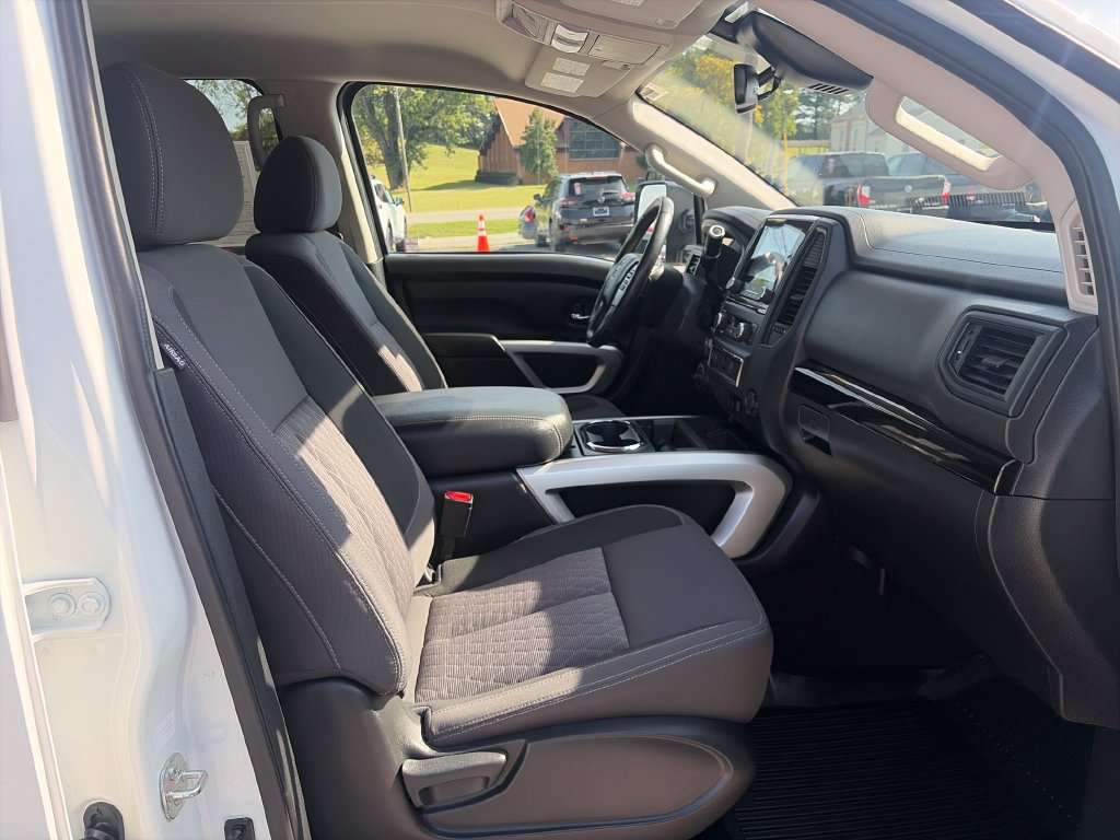 Certified 2024 Nissan Titan SV w/ SV Convenience Package AWD/4WD image 48