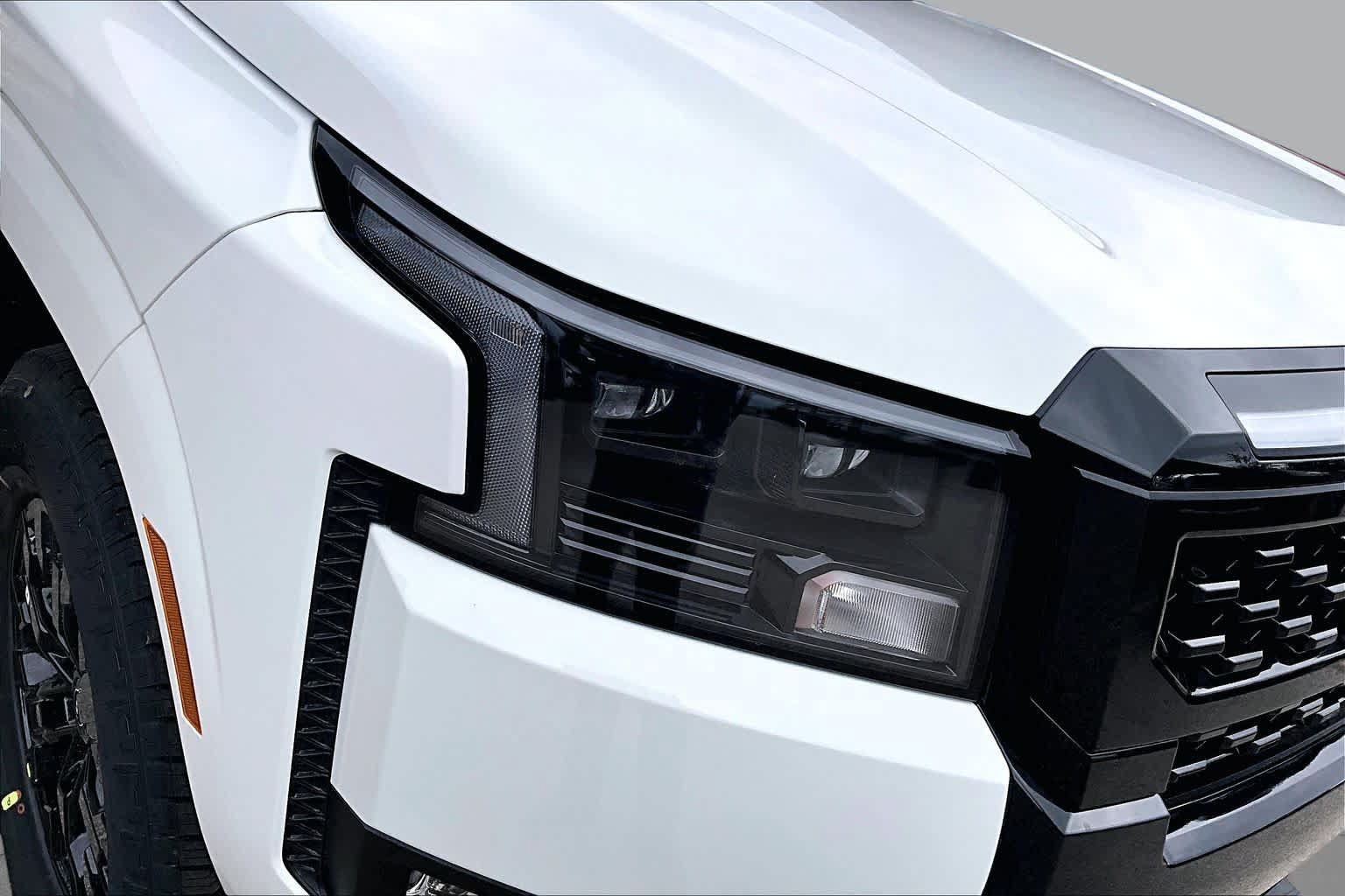 New 2027 Nissan Frontier SV RWD image 18