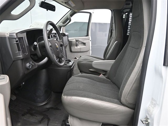 Used 2024 Chevrolet Express 2500 w/ Driver Convenience Package image 10