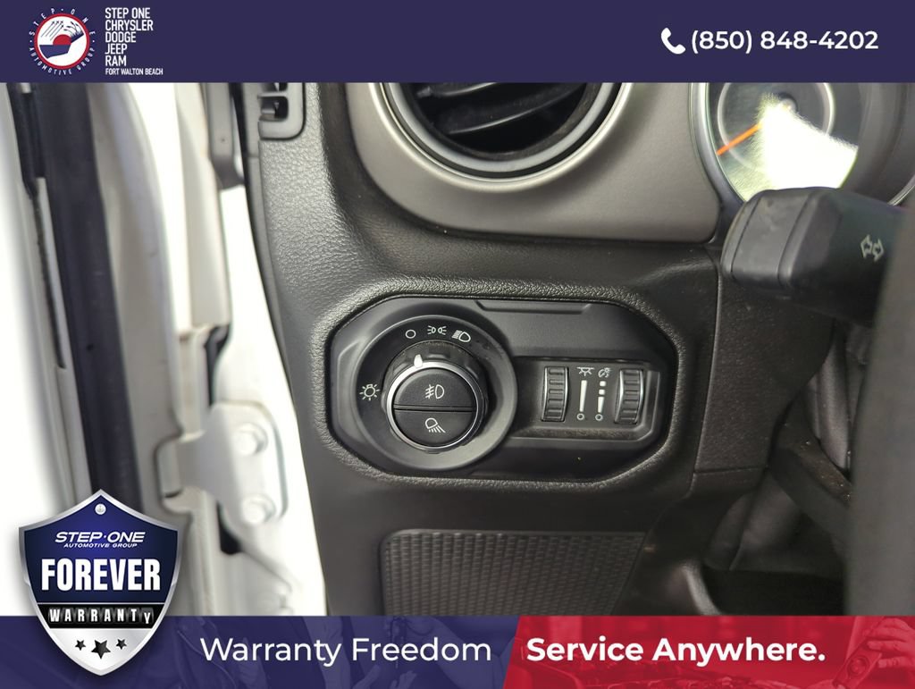 Used 2021 Jeep Gladiator Sport w/ Trailer Tow Package AWD/4WD image 18