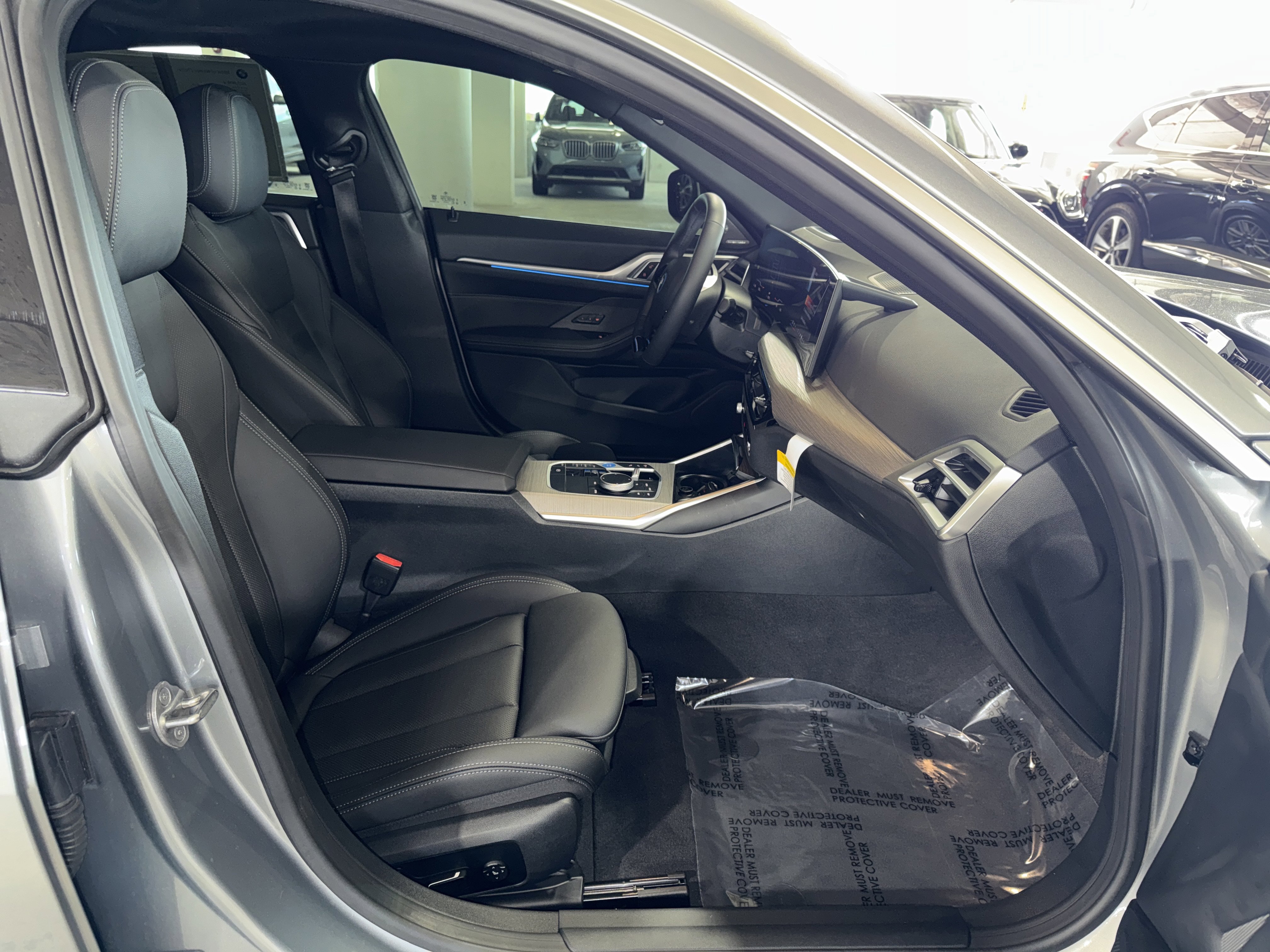 Used 2025 BMW i4 eDrive40 w/ Premium Package image 10