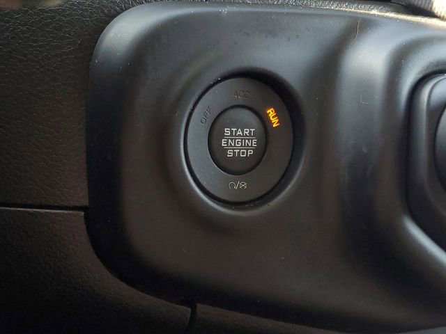 Used 2018 Jeep Wrangler Unlimited Sahara w/ Dual Top Group image 20