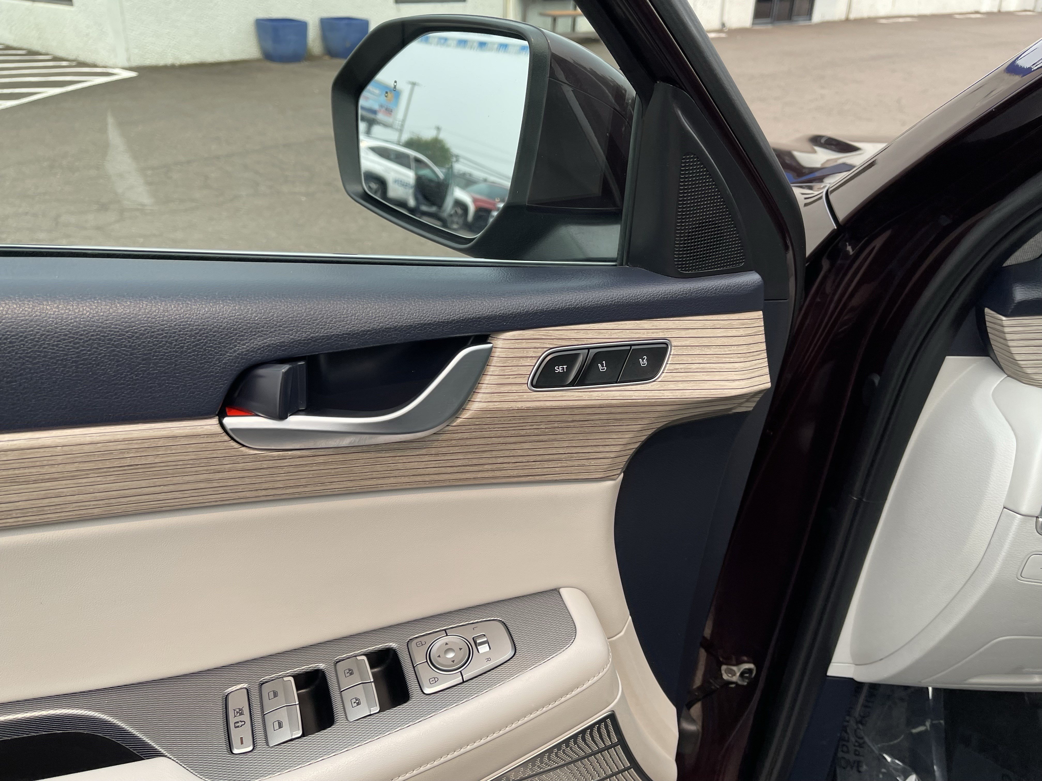 Used 2021 Hyundai Palisade Limited AWD/4WD image 19