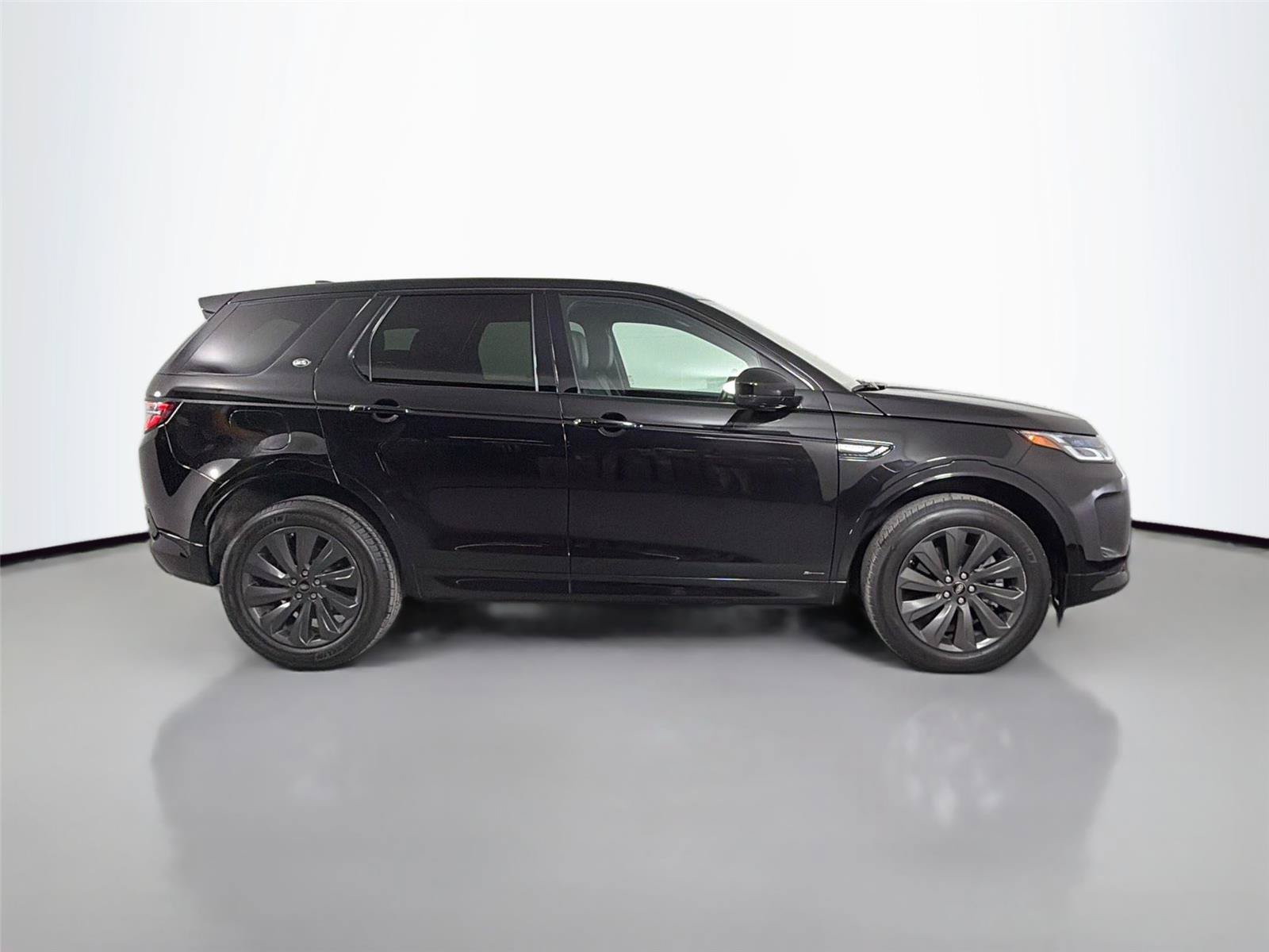 Used 2020 Land Rover Discovery Sport SE R-Dynamic AWD/4WD image 4