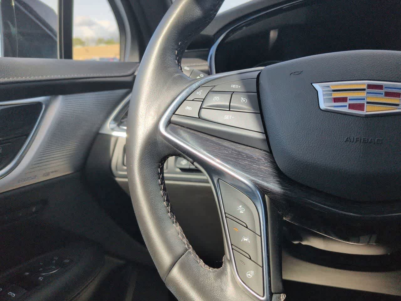 Used 2023 Cadillac XT5 Premium Luxury w/ Technology Package AWD/4WD image 24