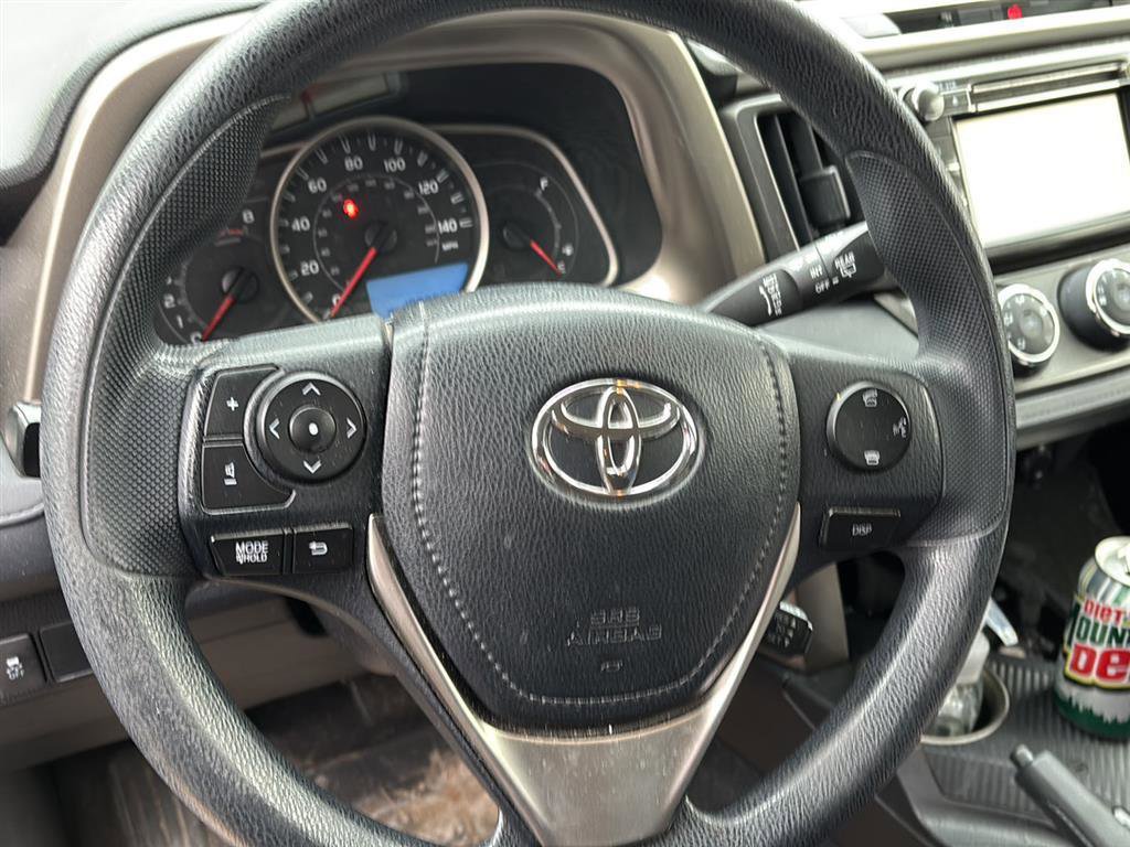 Used 2015 Toyota RAV4 LE image 10