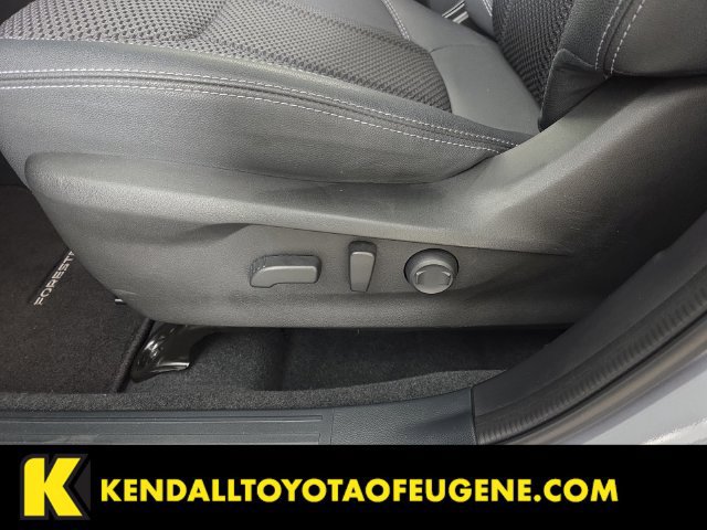 Used 2023 Subaru Forester Premium AWD/4WD image 25