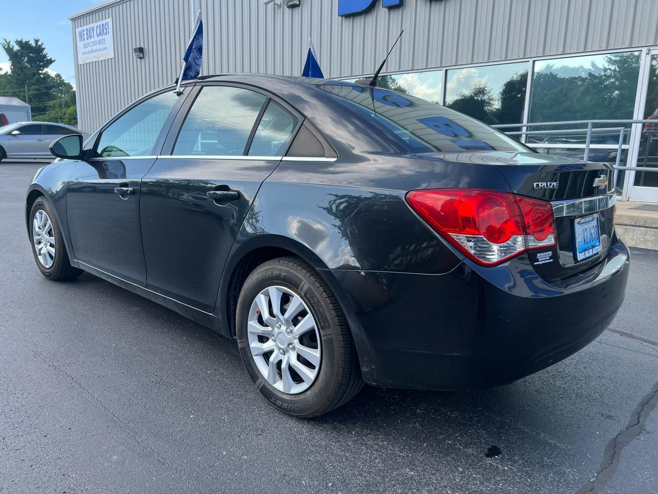 Used 2012 Chevrolet Cruze LS w/ Connectivity Package FWD image 3