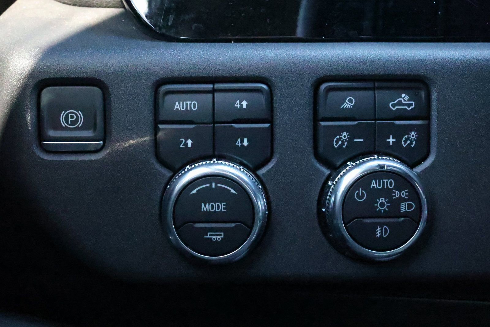 Used 2024 GMC Sierra 1500 SLT w/ X31 Off-Road Package image 23