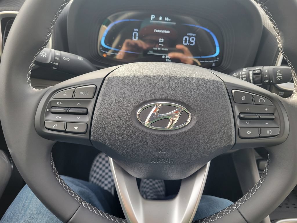 New 2026 Hyundai Venue SEL FWD image 16