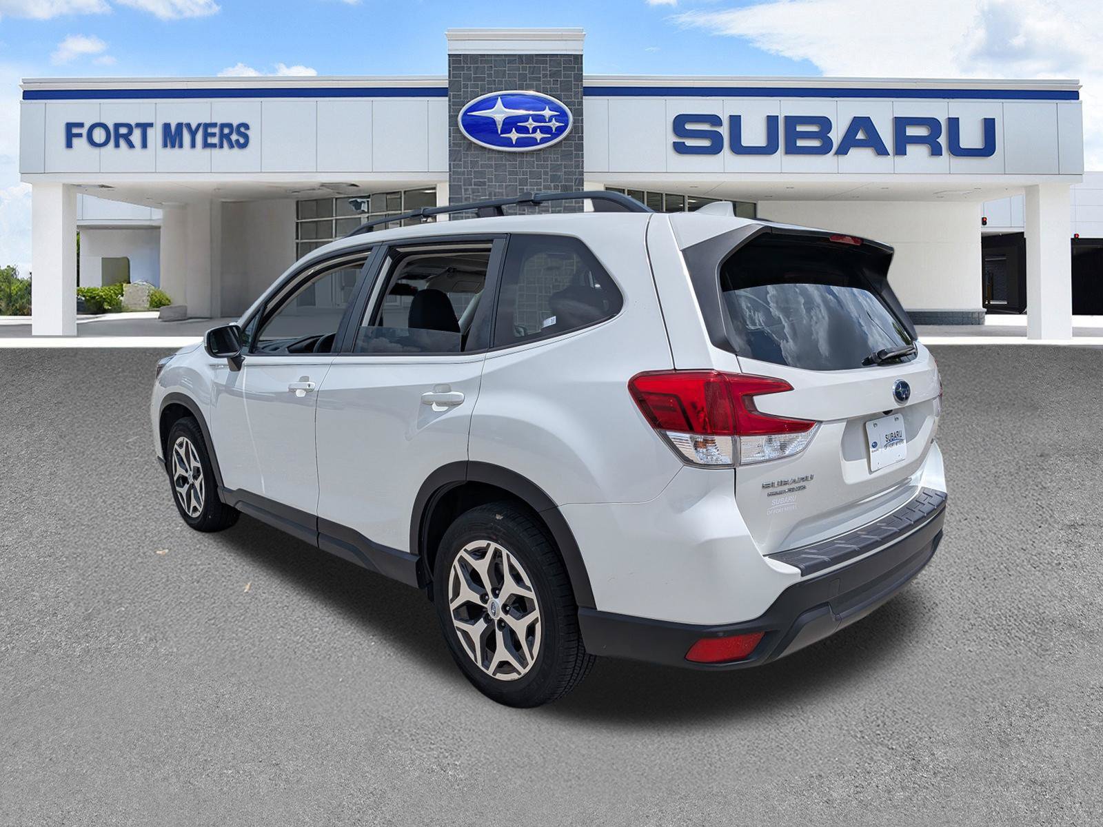 Used 2020 Subaru Forester Premium w/ Popular Package #1 AWD/4WD image 6