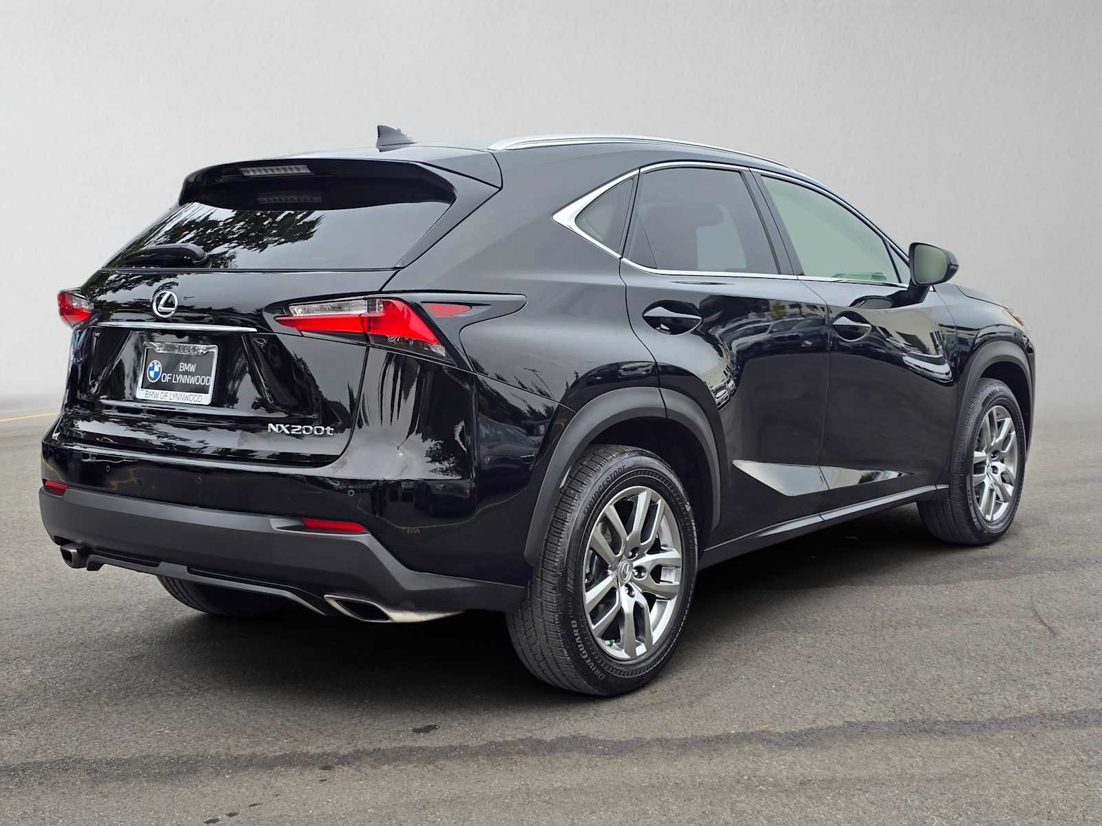 Used 2015 Lexus NX 200t AWD w/ Premium Package image 3