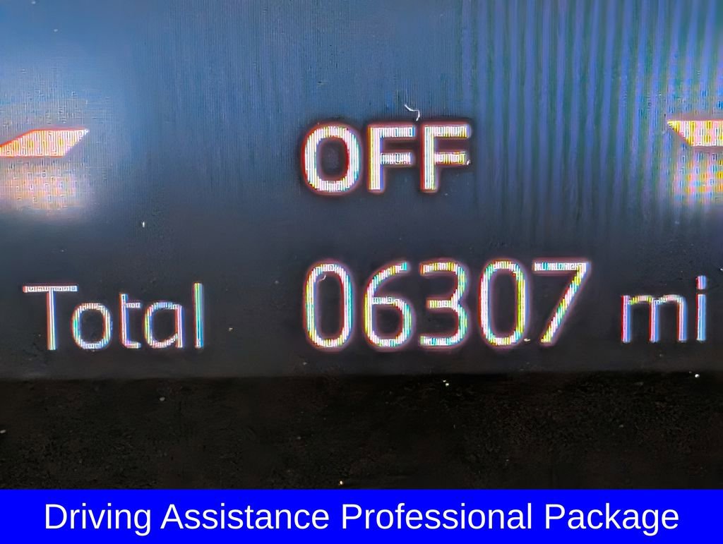 Certified 2026 BMW 550e xDrive image 2