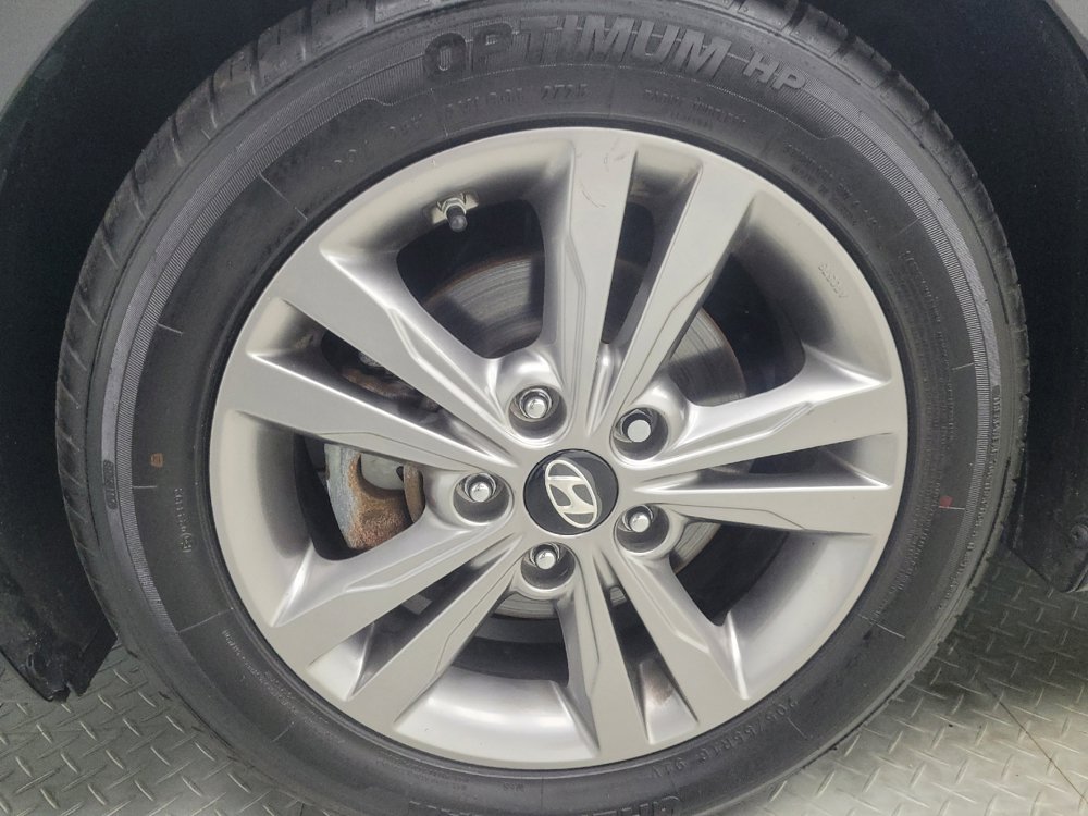 Used 2018 Hyundai Elantra SEL FWD image 31
