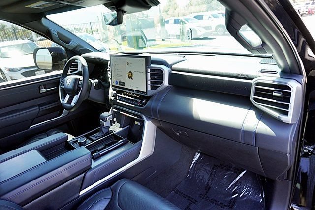 Used 2023 Toyota Sequoia Platinum AWD/4WD image 19