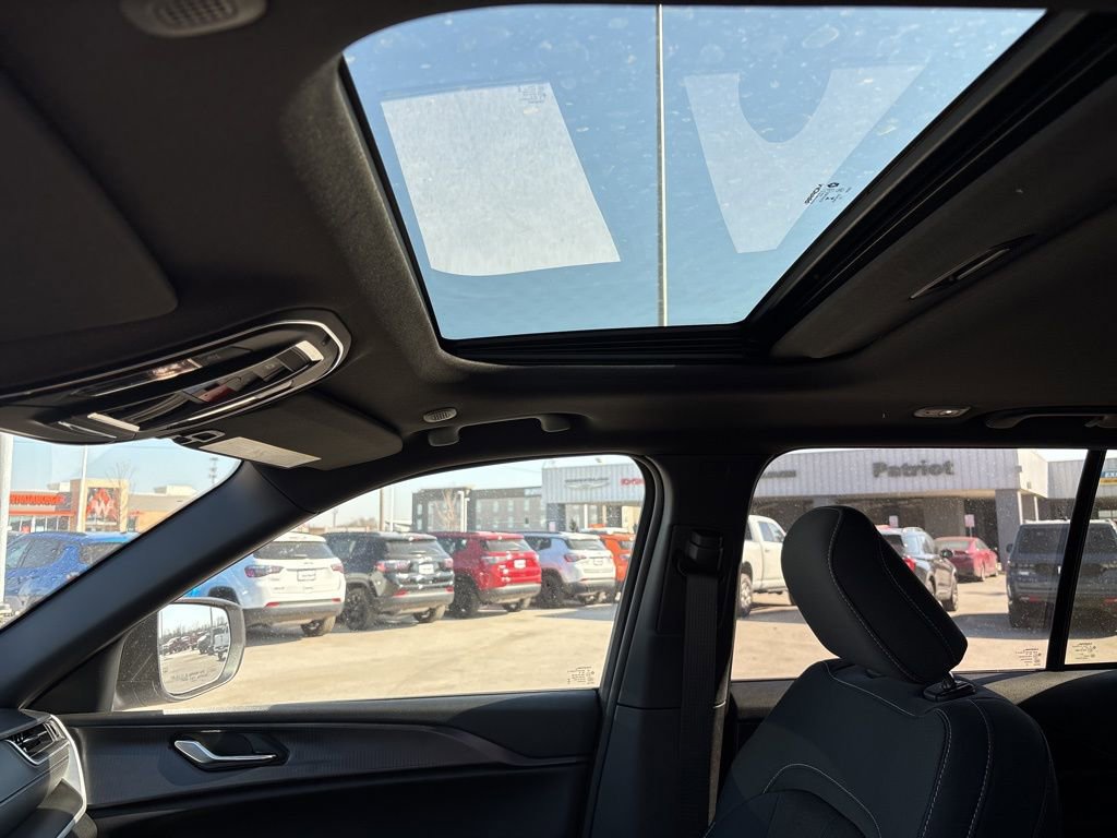 New 2026 Jeep Grand Cherokee Laredo X image 13