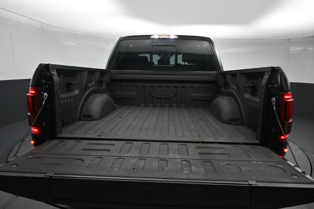 Used 2018 Ford F150 Raptor w/ Equipment Group 802A Luxury AWD/4WD image 56