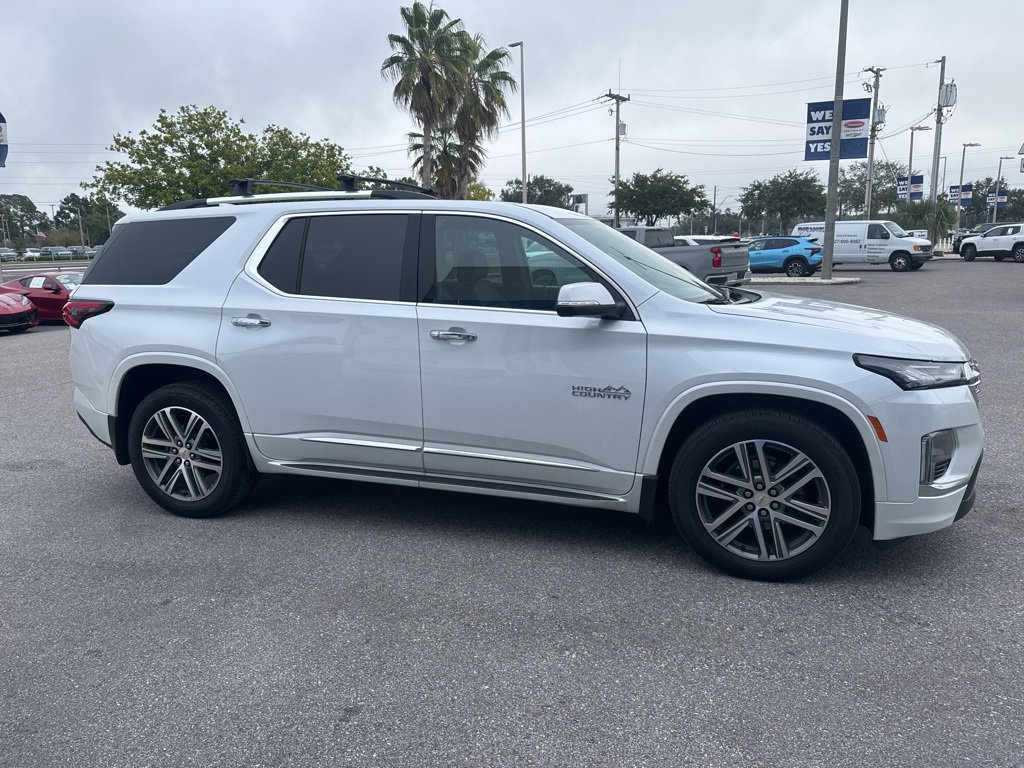 Used 2023 Chevrolet Traverse High Country image 4
