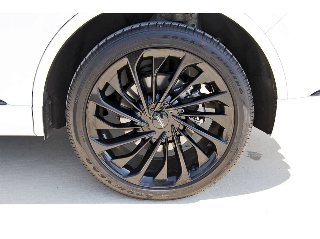 Used 2025 Lincoln Aviator Reserve w/ Jet Appearance Package RWD image 29