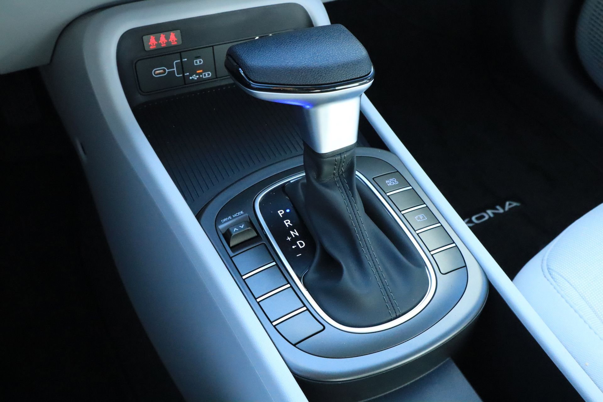 New 2026 Hyundai Kona SE image 14