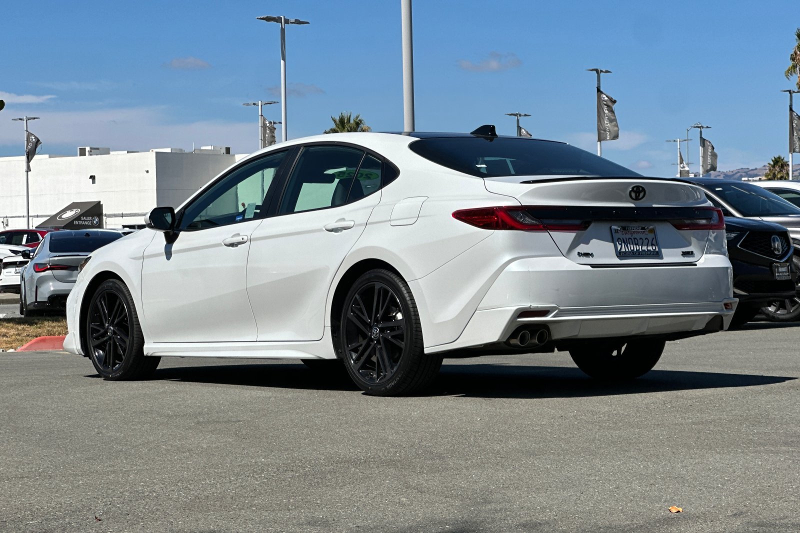 Used 2025 Toyota Camry XSE FWD image 6