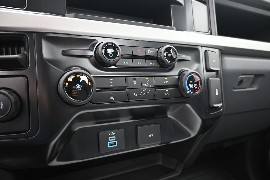 New 2026 Ford F550 2WD Regular Cab Super Duty image 16