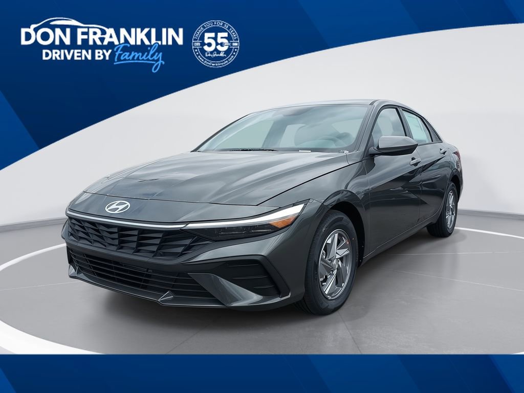 New 2026 Hyundai Elantra SE image 1