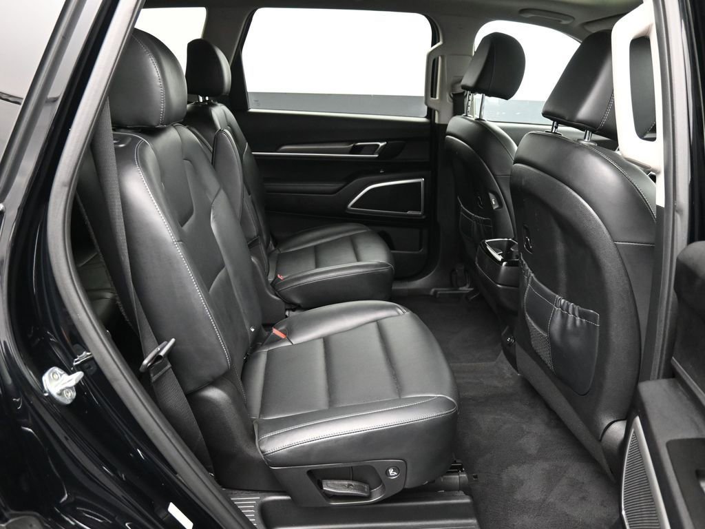 Certified 2022 Kia Telluride S image 25