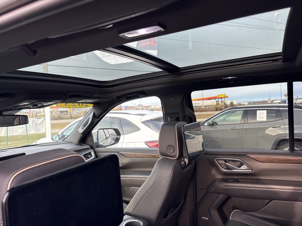 Used 2023 Chevrolet Tahoe Premier image 15