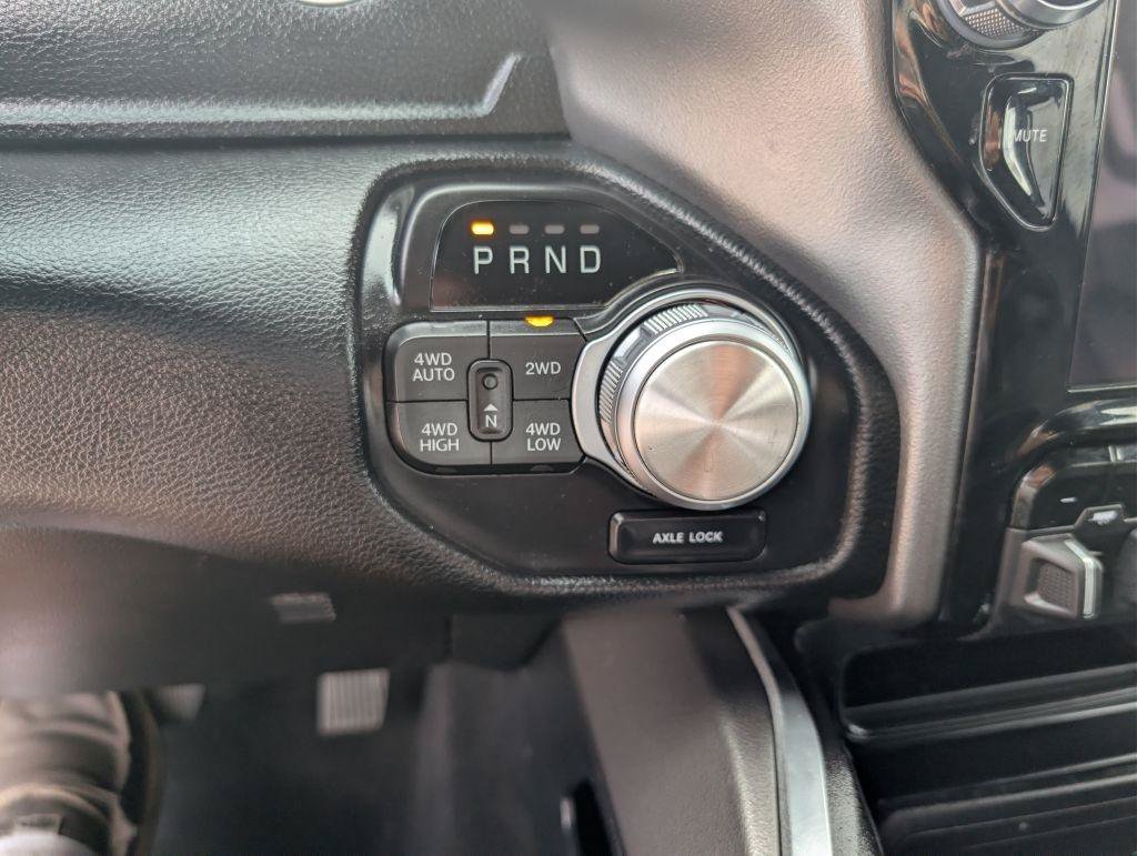Used 2020 RAM 1500 Laramie AWD/4WD image 38