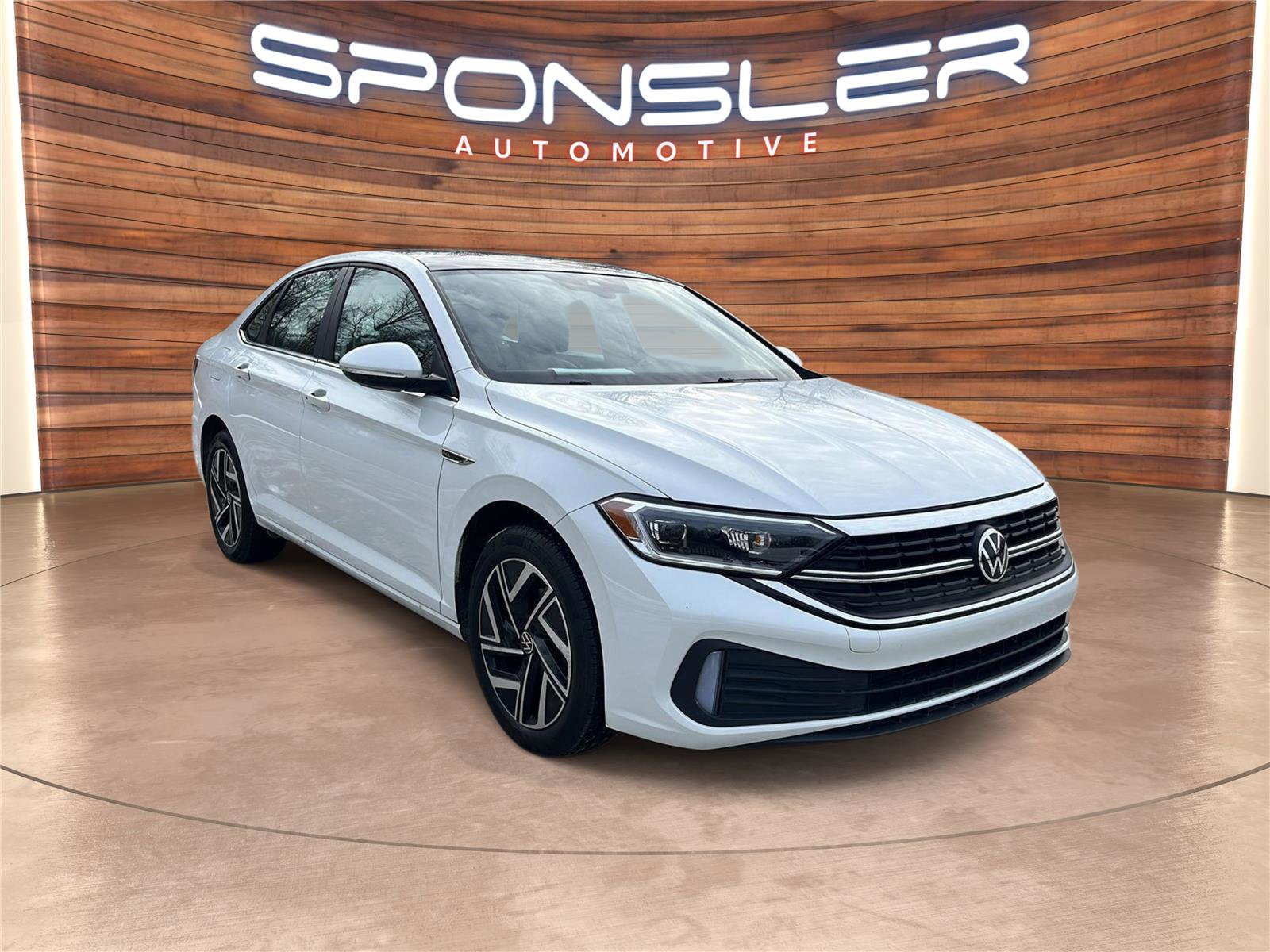 Used 2024 Volkswagen Jetta SEL image 7