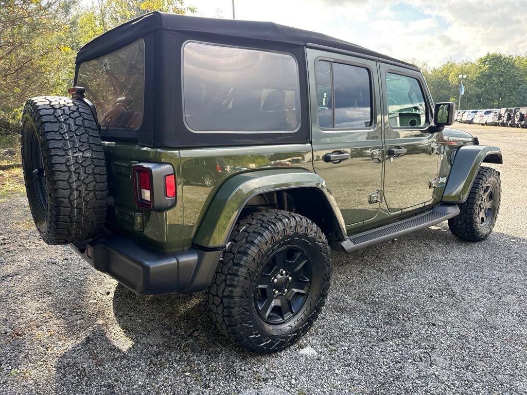Used 2024 Jeep Wrangler Unlimited w/ Convenience Group AWD/4WD image 7