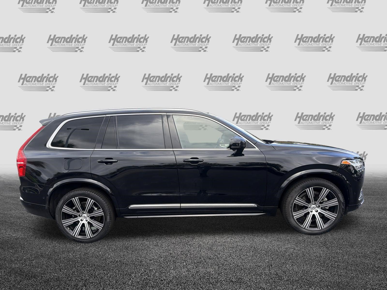 Certified 2023 Volvo XC90 B6 Ultimate w/ Lounge Package AWD/4WD image 11