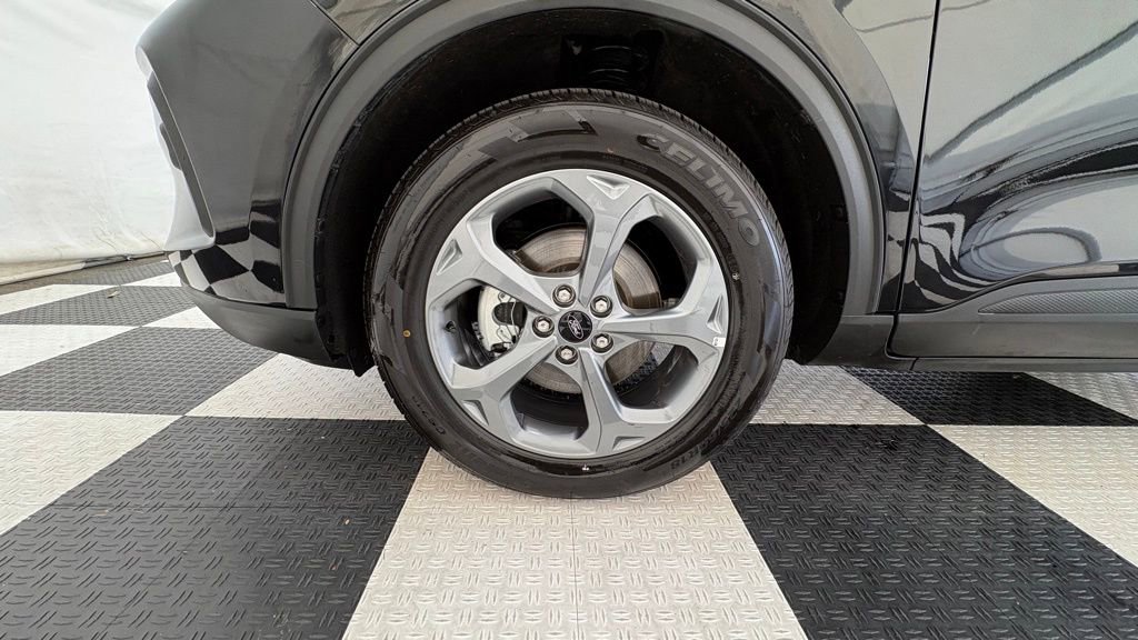 Used 2025 Ford Escape ST-Line Select image 10