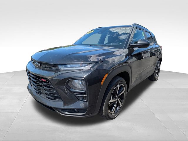 Used 2023 Chevrolet TrailBlazer RS w/ Sun and Liftgate Package AWD/4WD image 3