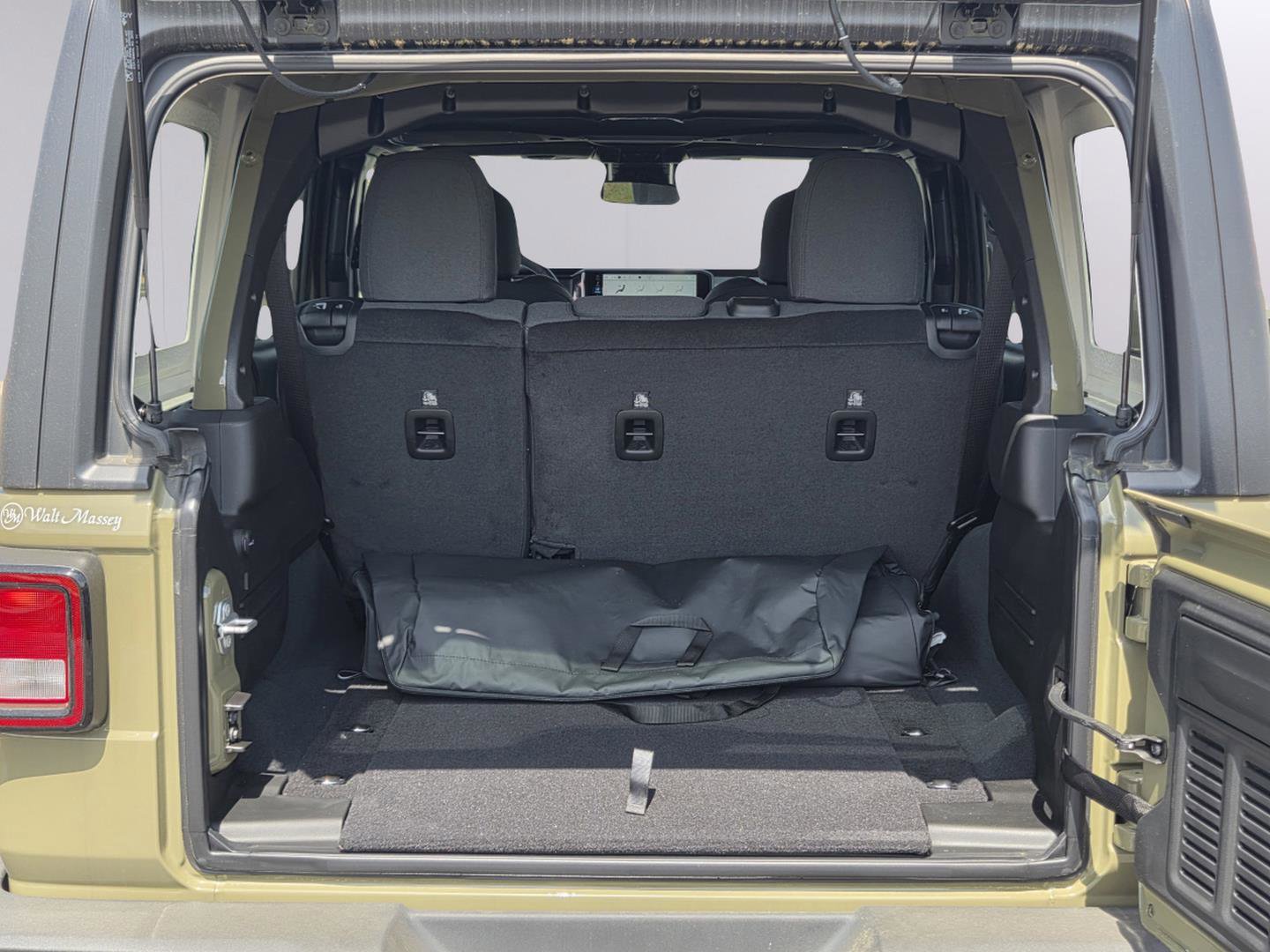 New 2025 Jeep Wrangler Sport S image 31