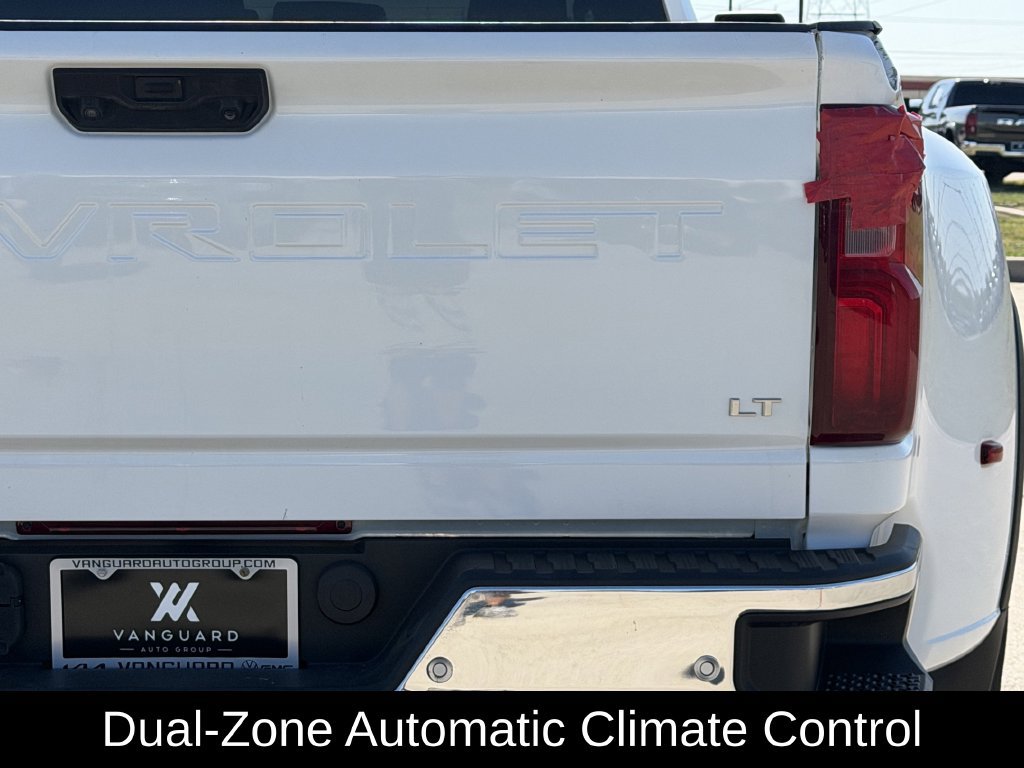 Used 2020 Chevrolet Silverado 3500 LT w/ Texas Edition AWD/4WD image 8