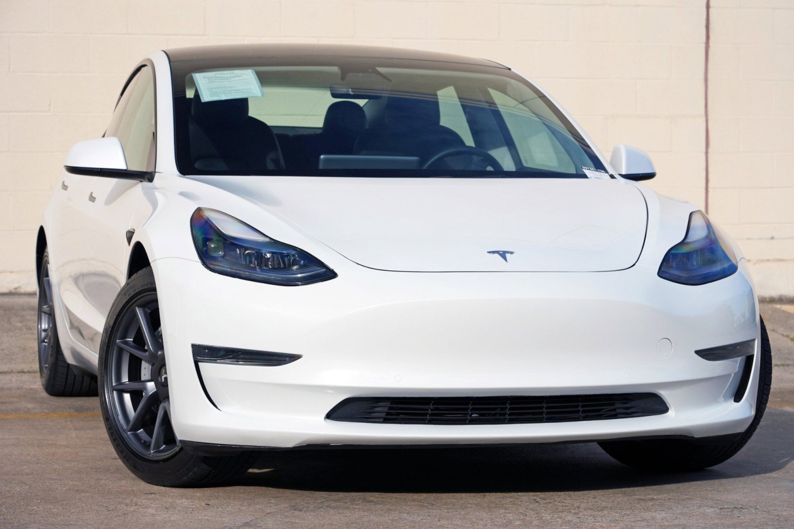 Used 2021 Tesla Model 3 Standard Range Plus RWD image 2