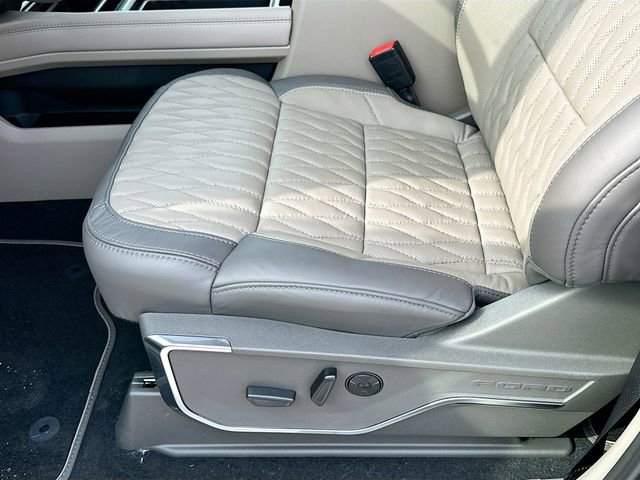 New 2026 Ford F450 Platinum AWD/4WD image 14