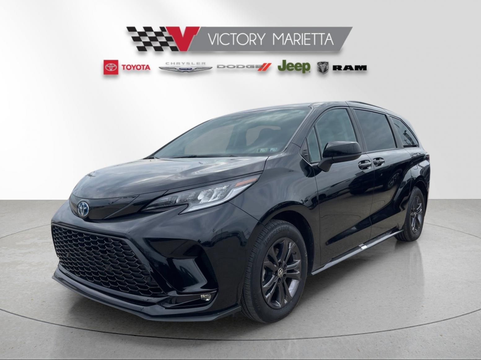 Used 2025 Toyota Sienna XSE w/ XSE Plus Package