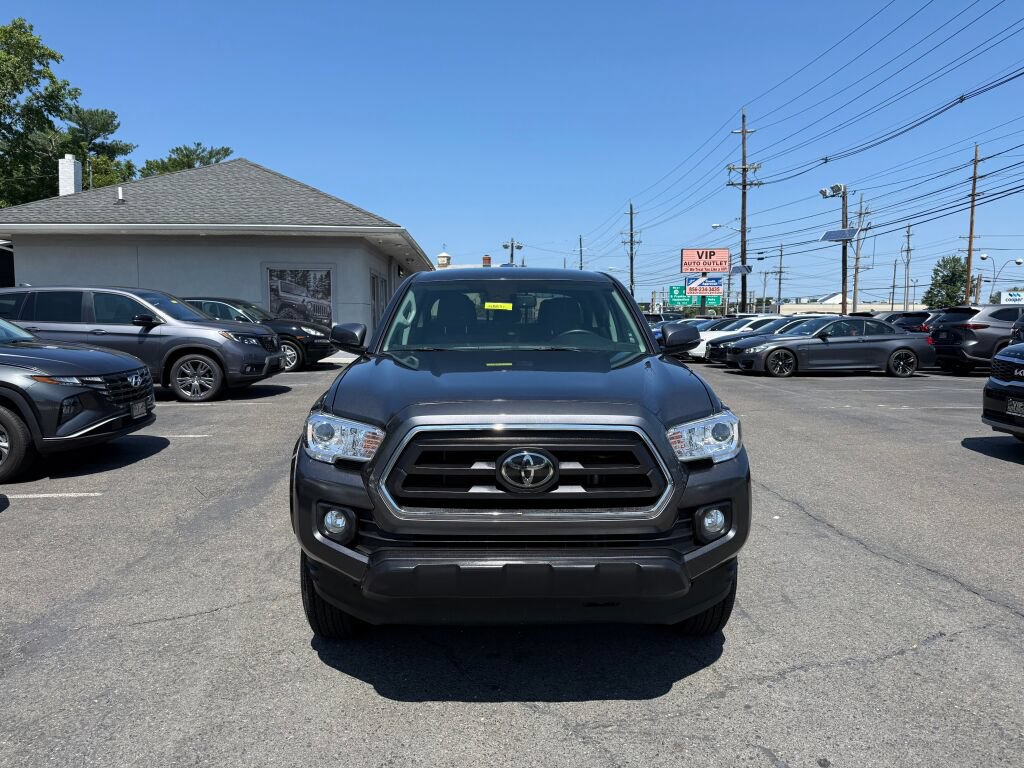 Used 2023 Toyota Tacoma SR5 w/ Technology Package AWD/4WD image 2